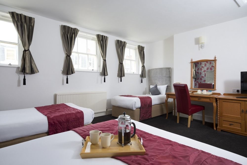 Four Points Flex By Sheraton Brighton Hotel 3*